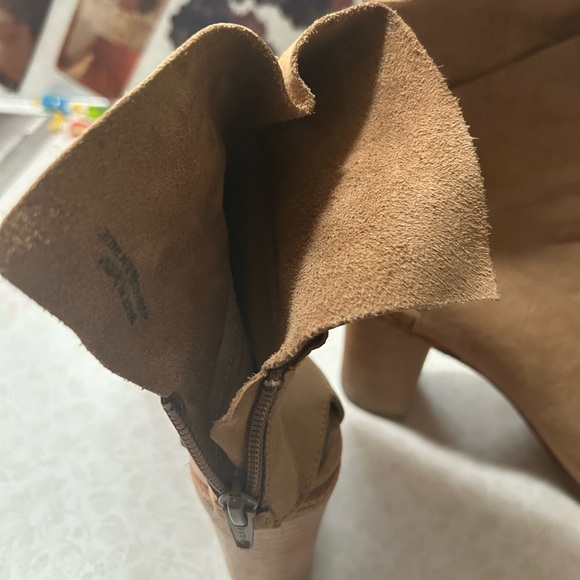 Free People - Picture 3 of 7